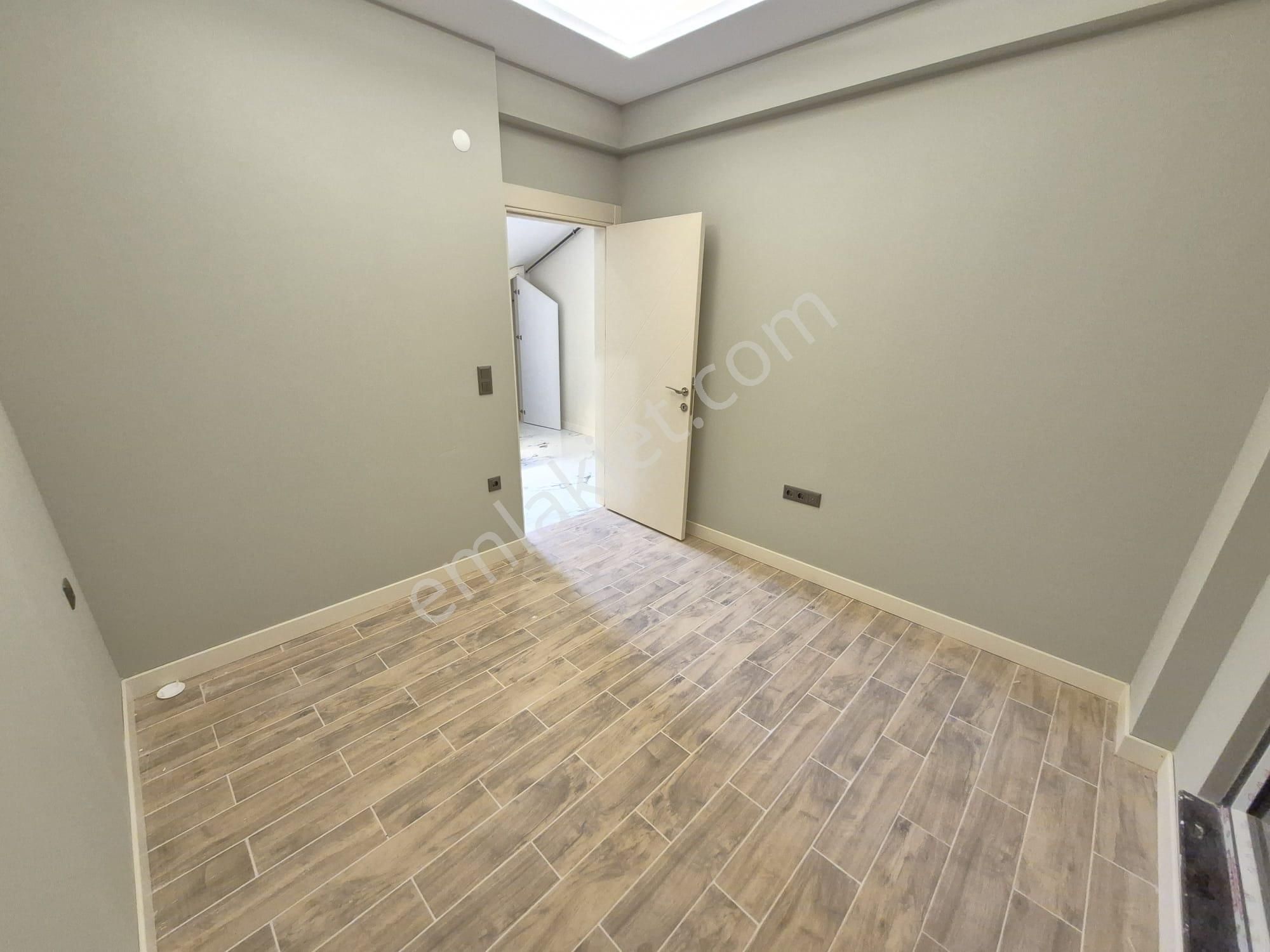 Delux'den Namık Kemal'de Havuz Manzaralı Lux 4+1 Villa - Görsel 14