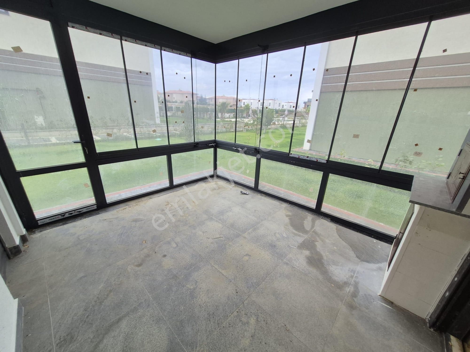 Delux'den Namık Kemal'de Havuz Manzaralı Lux 4+1 Villa - Görsel 9