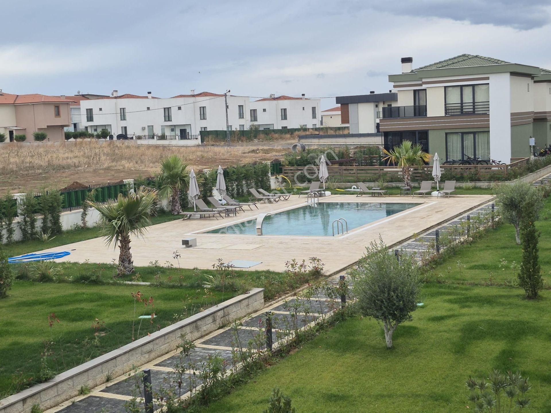 Delux'den Namık Kemal'de Havuz Manzaralı Lux 4+1 Villa - Görsel 19