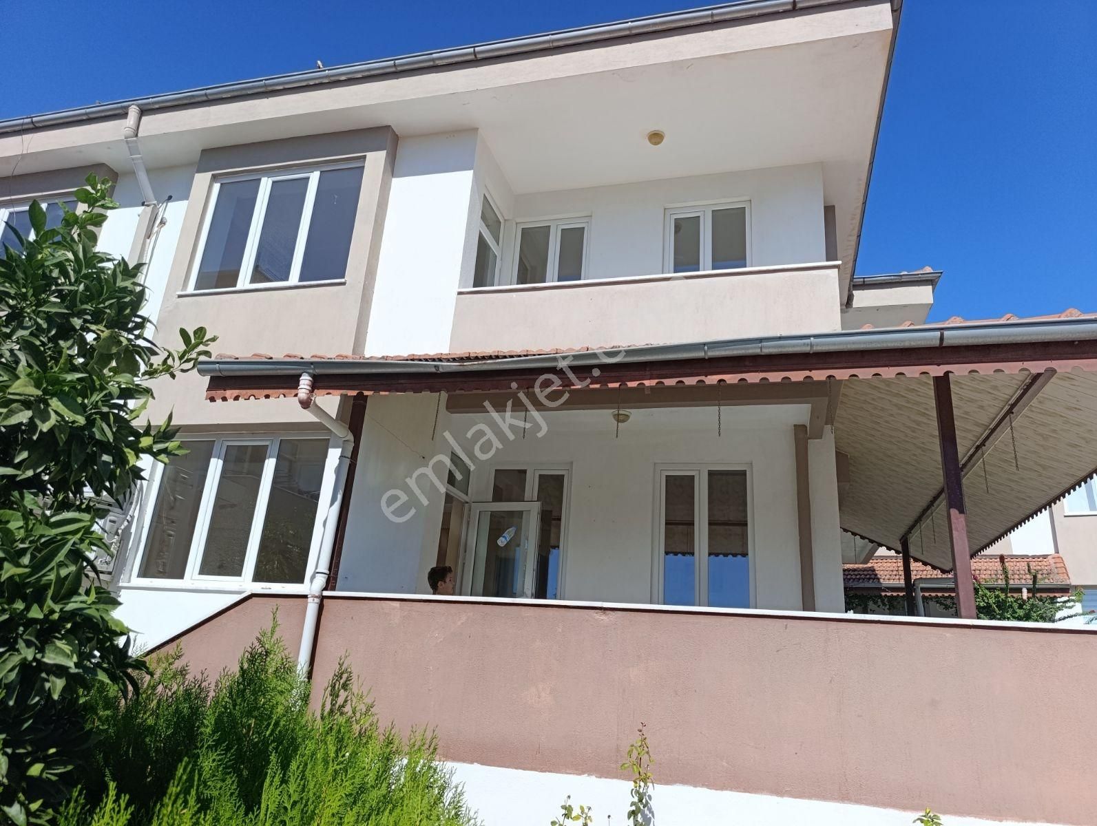 Manavgat Ilıca Madımak Sitesinde Kiralık Villa - Görsel 9