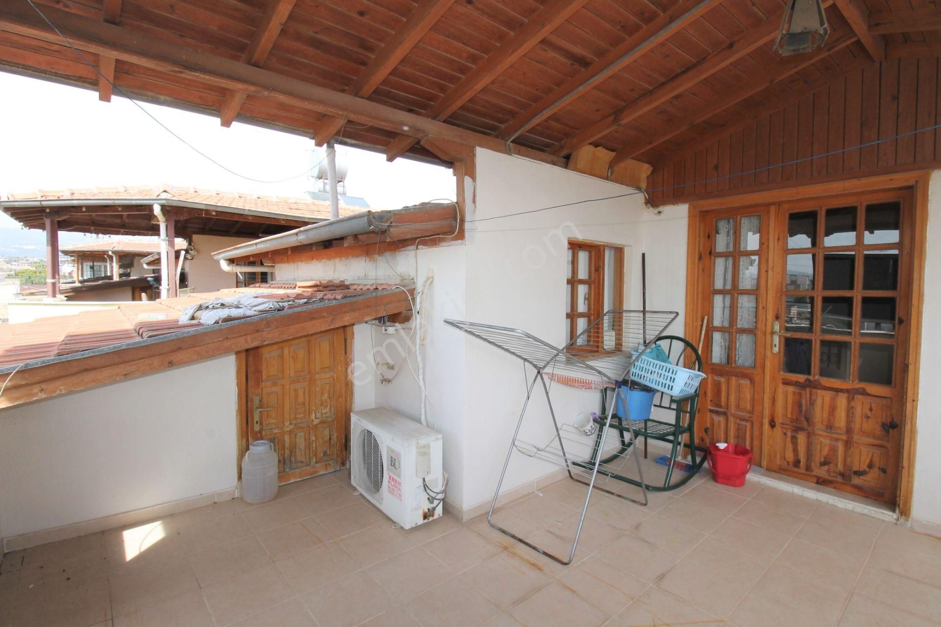 Retro’dan Villa Yaşamının Zevkine Varacağınız Lüks 4+1 Tripleks - Görsel 8