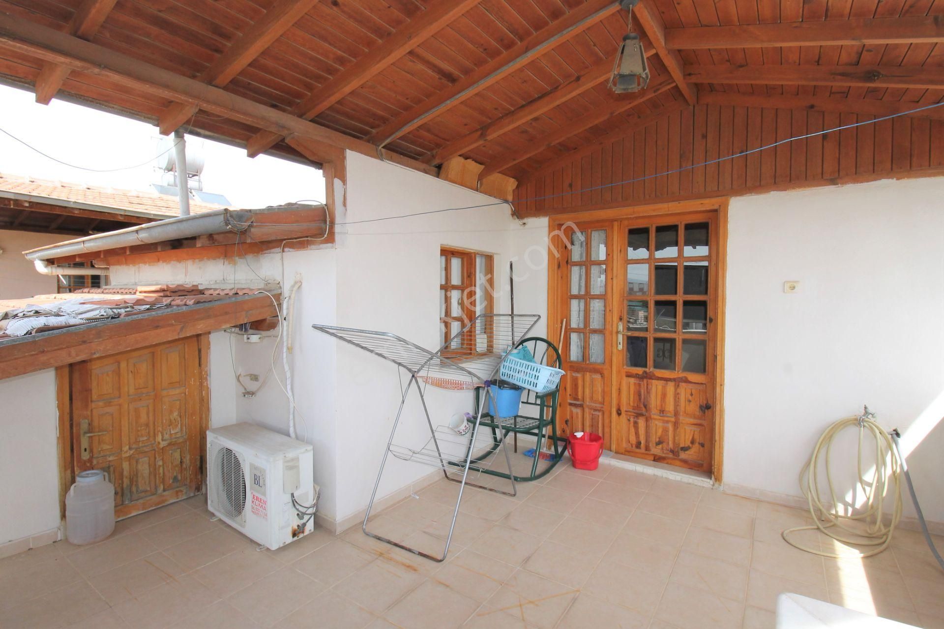 Retro’dan Villa Yaşamının Zevkine Varacağınız Lüks 4+1 Tripleks - Görsel 7