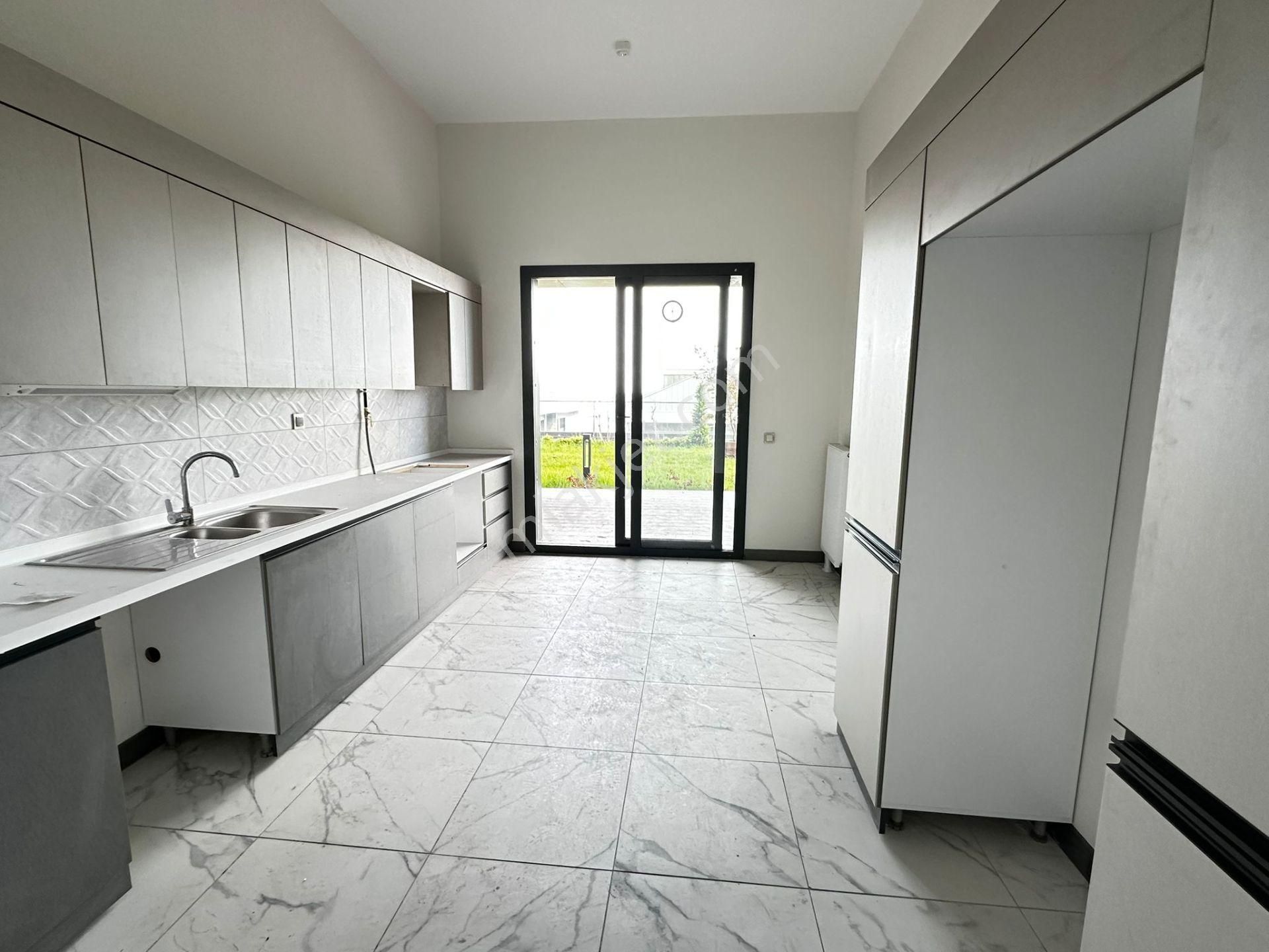 Trabzon Çömlekçi Toki Konutlarında Kiralık Bahçe Katı - Görsel 12