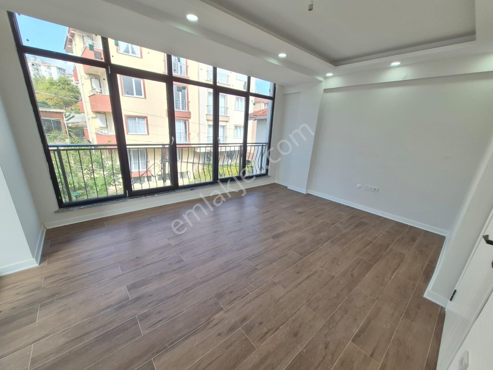 Delux'den Mükemmel Konumda Panoramik Deniz Manzaralı Trıplex - Görsel 19