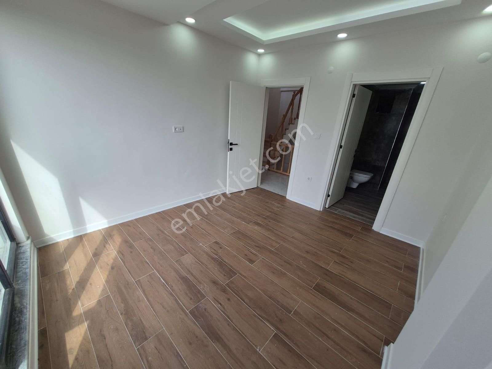 Delux'den Mükemmel Konumda Panoramik Deniz Manzaralı Trıplex - Görsel 16