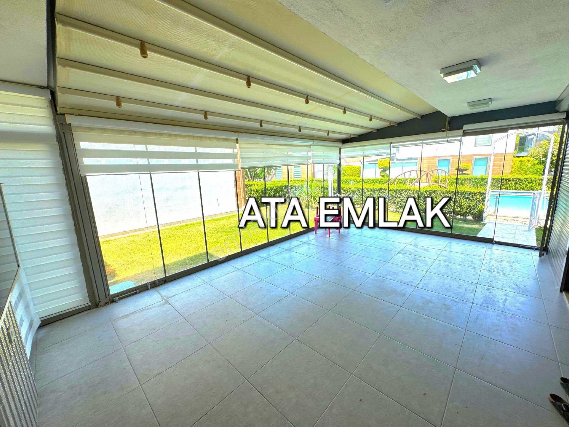 Kuşadasında Plaja Ve Avm'lere Yakın Havuzlu Sitede Ful Eşyalı Tek Müstakil Bahçeli Villa - Görsel 16