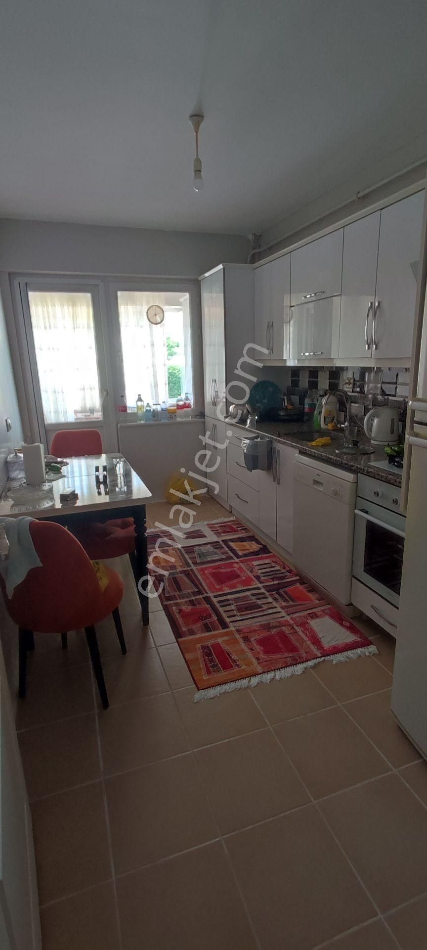 15 Temmıuz Camili Mh Burakkent Sitesinde Satılık 130 M2 3+1 Daire - Görsel 16