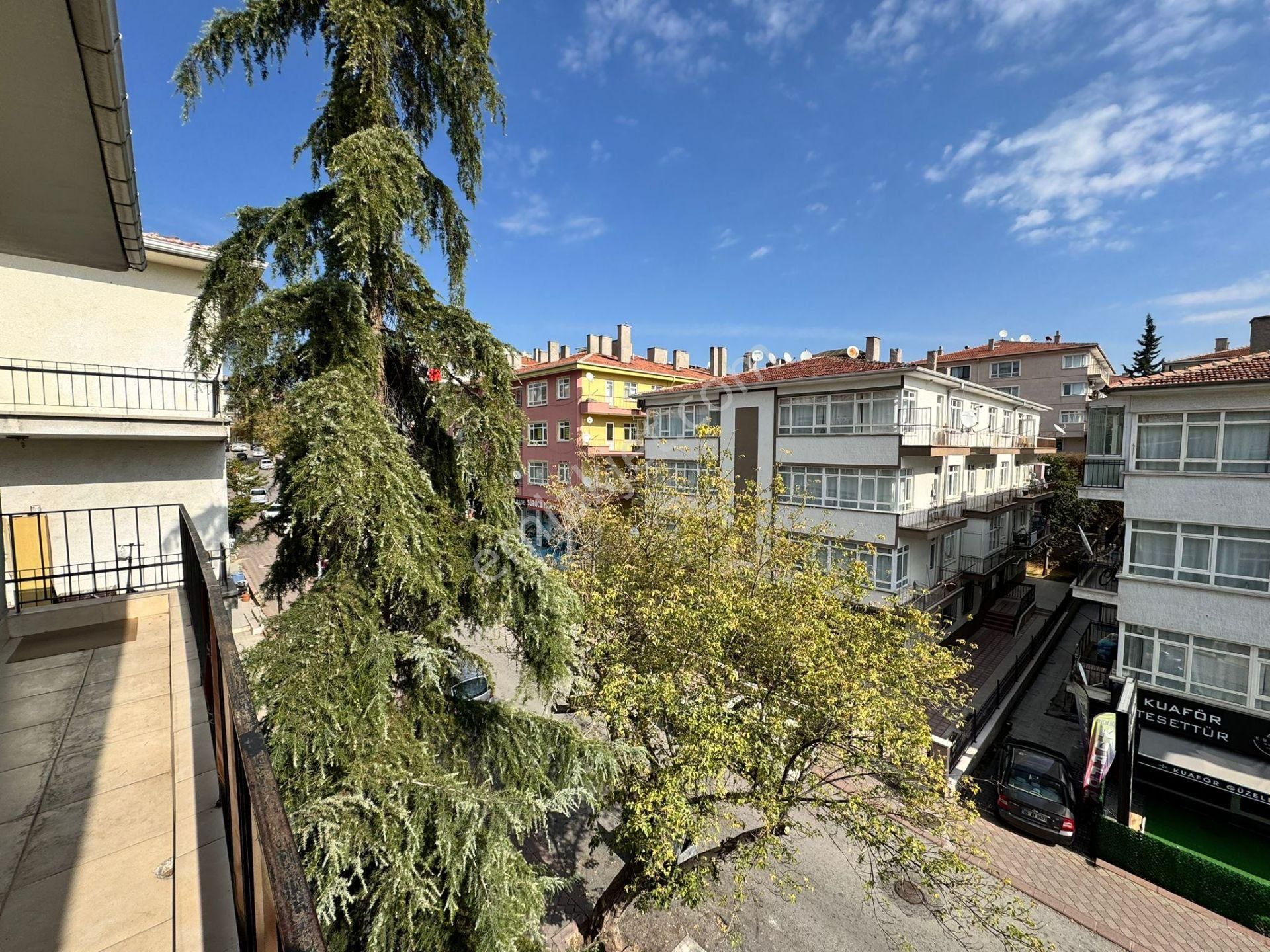 Gata Hastanesi Yakını Aşağı Eğlence'de 3+1 Katta Ön Cephe Daire - Görsel 17