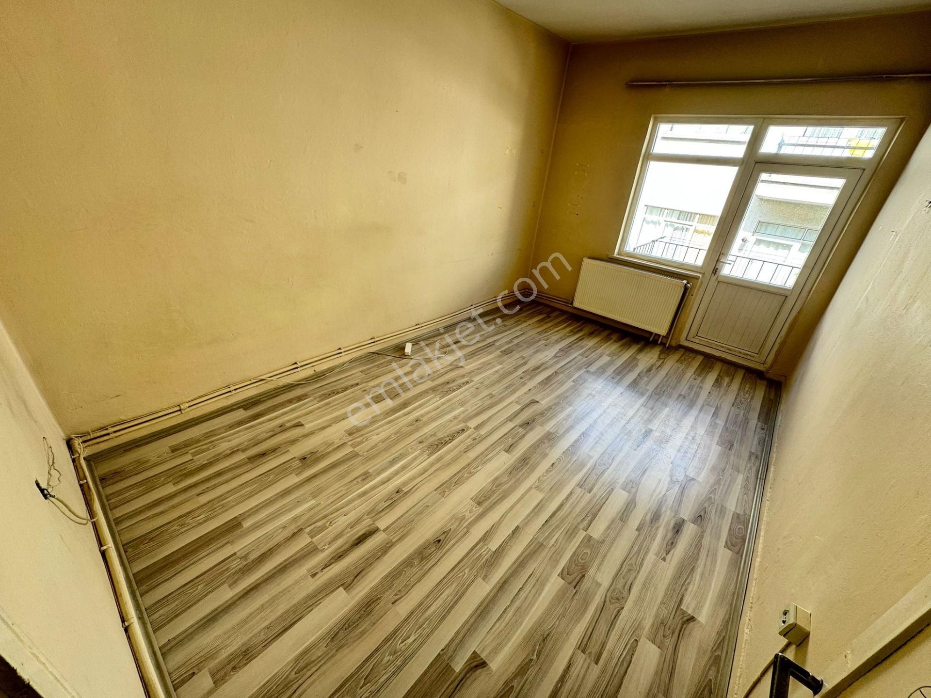 Gata Hastanesi Yakını Aşağı Eğlence'de 3+1 Katta Ön Cephe Daire - Görsel 14