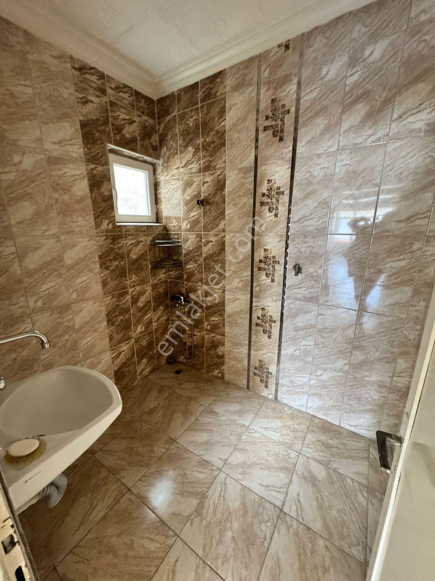 Gata Hastanesi Yakını Aşağı Eğlence'de 3+1 Katta Ön Cephe Daire - Görsel 19