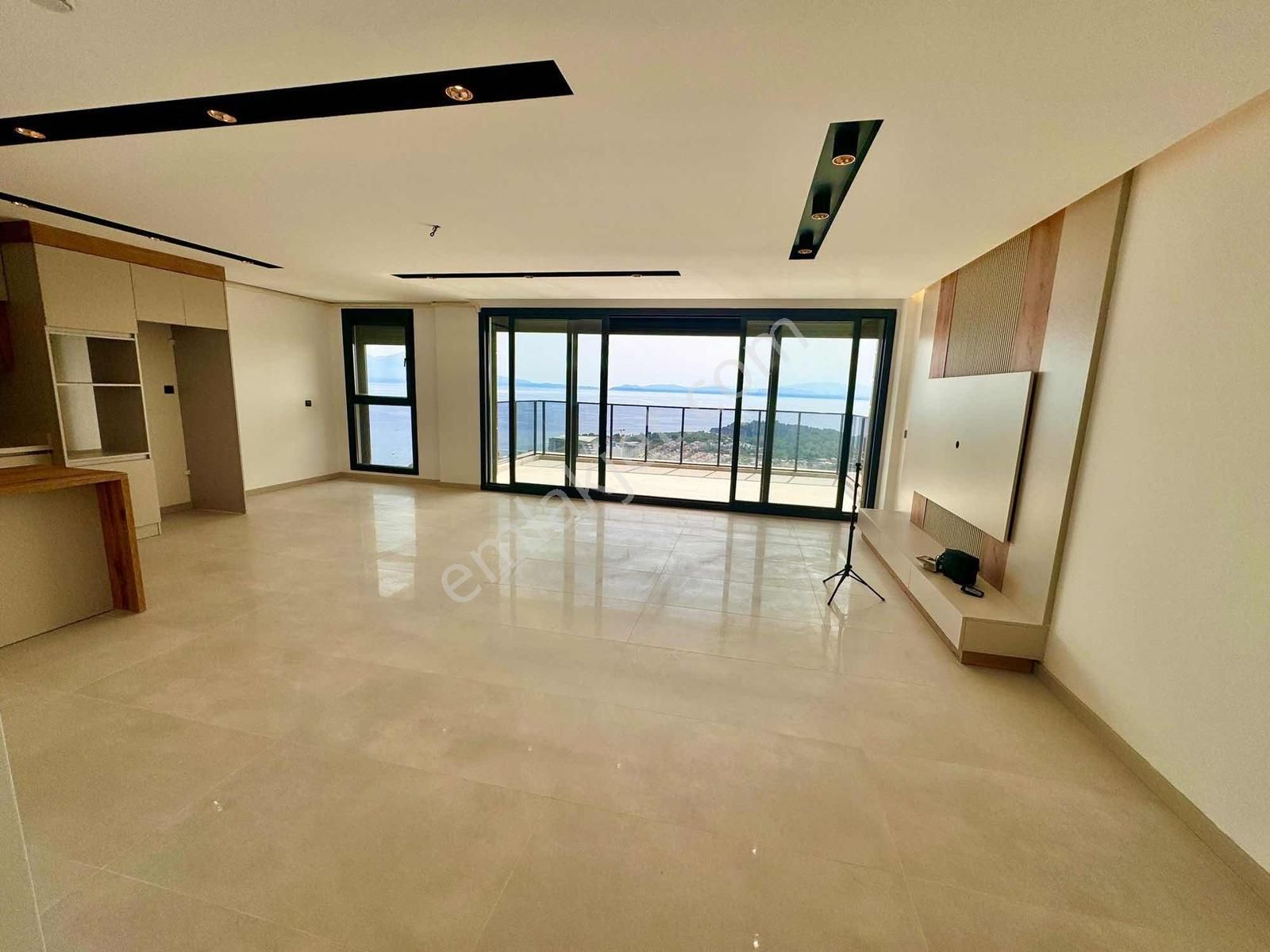 Kuşadası Değirmendere De Hazır Sıfır Satılık 3+1 Daireler - Görsel 35