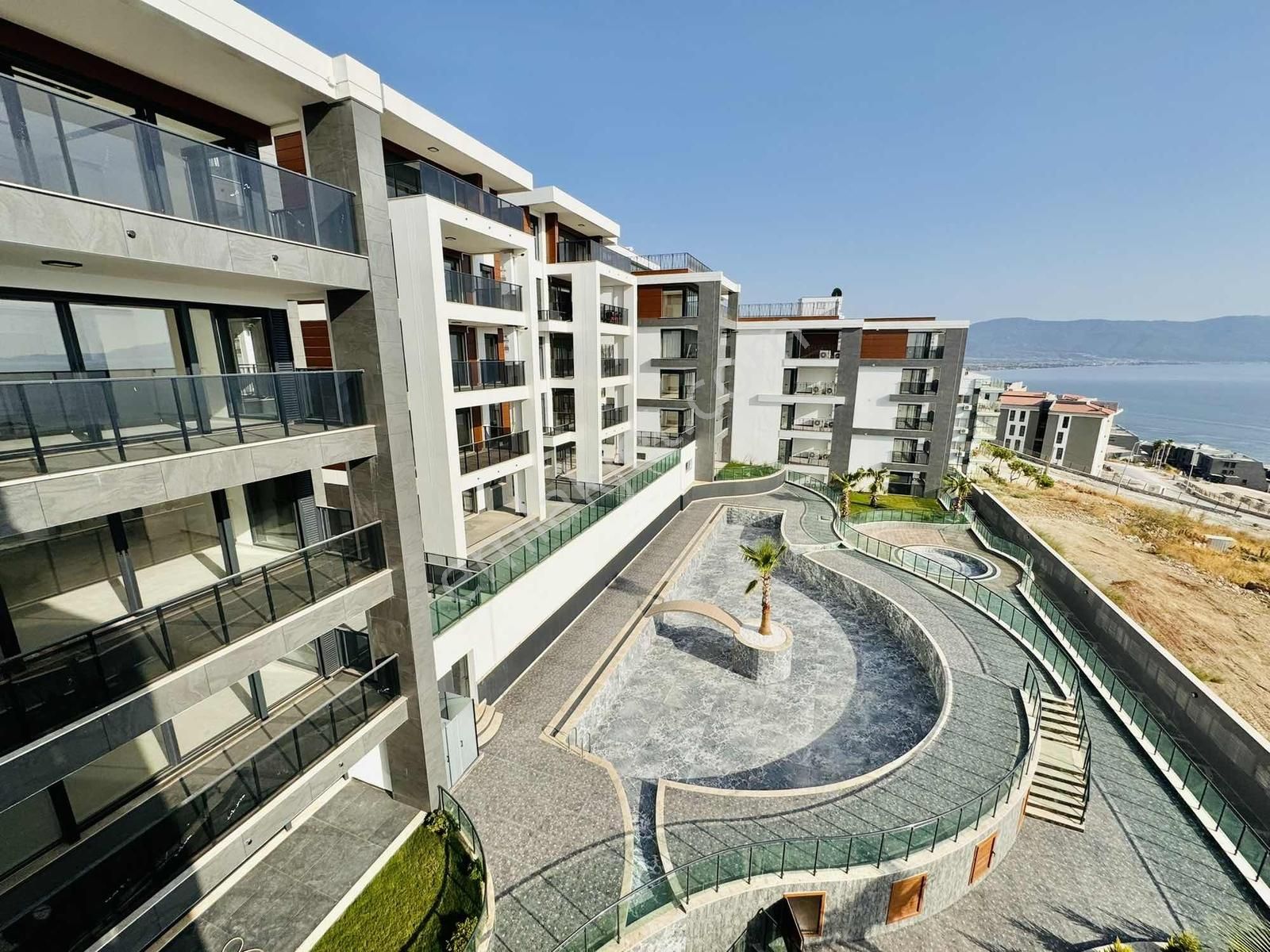 Kuşadası Değirmendere De Hazır Sıfır Satılık 3+1 Daireler - Görsel 23