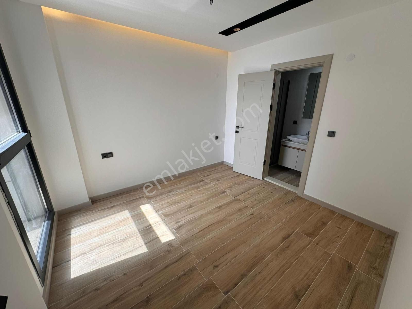 Kuşadası Değirmendere De Hazır Sıfır Satılık 3+1 Daireler - Görsel 9