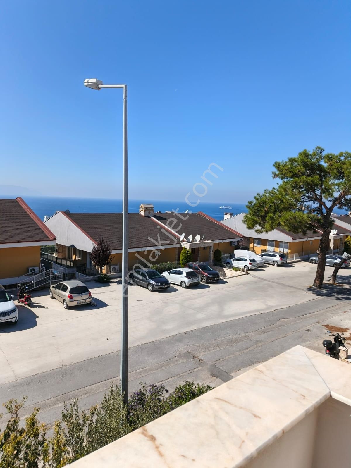 Kuşadası Kadınlar Denizinde 3+1 Fırsat Villa - Görsel 3