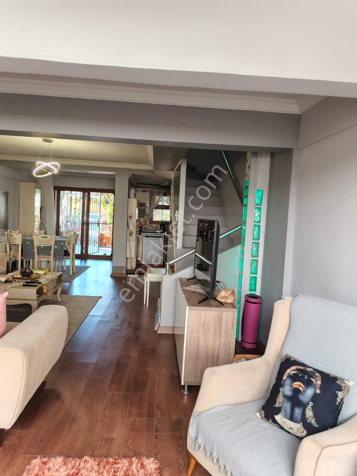 Kuşadası Kadınlar Denizinde 3+1 Fırsat Villa - Görsel 10