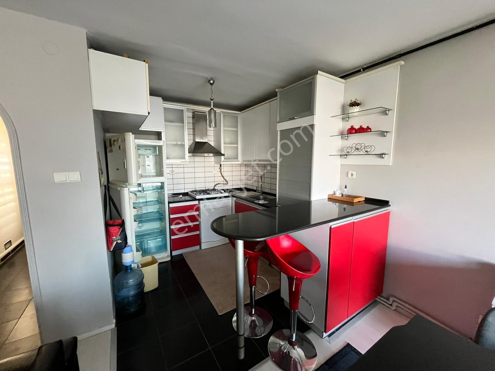 İzmir Karşıyaka Donanmacı Mah 3+1 Eşyalı Doğalgazlı İzban Tranvay Çarşı Ya Yakın Eşyalı Kiralık - Görsel 14