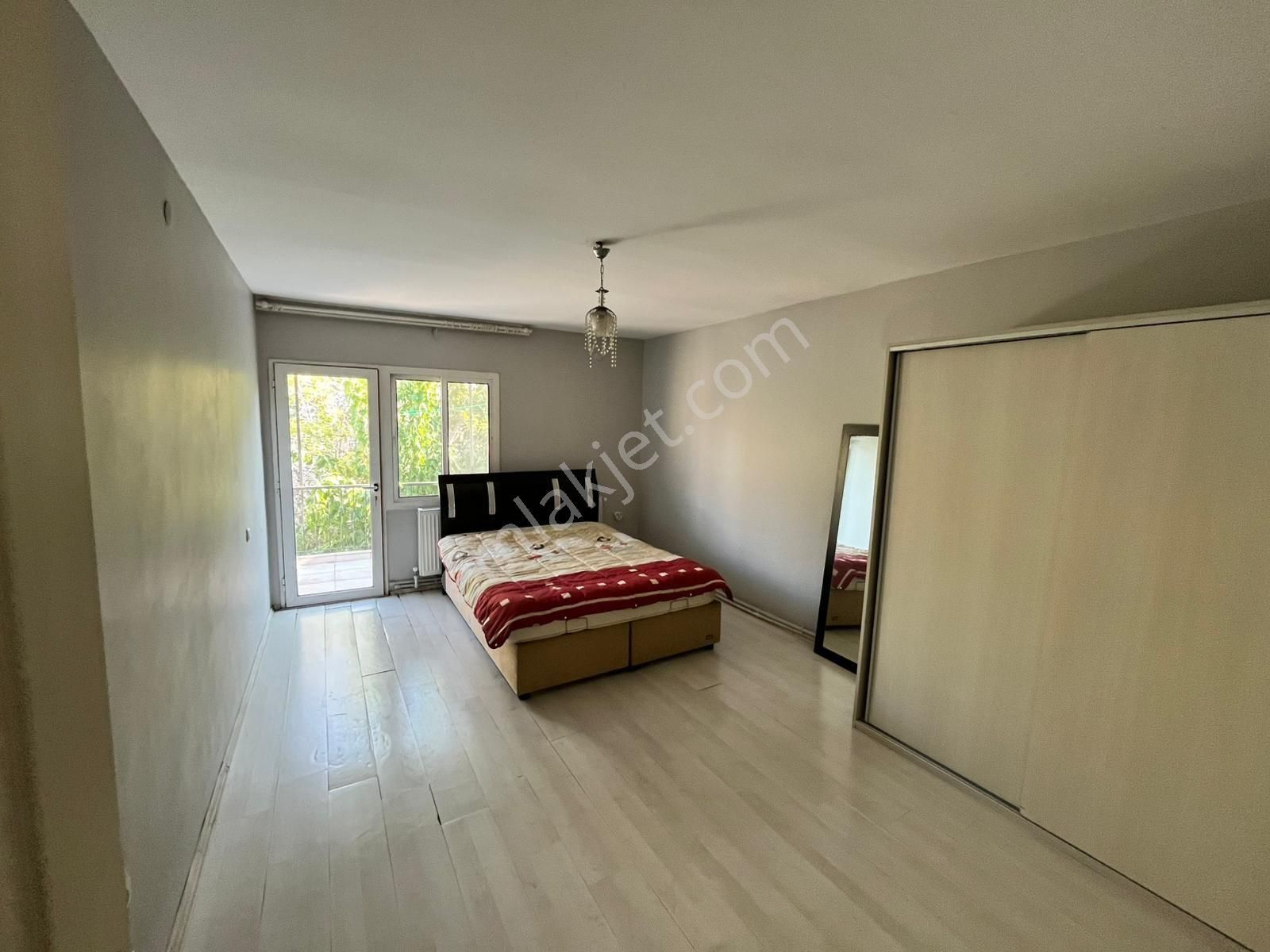 İzmir Karşıyaka Donanmacı Mah 3+1 Eşyalı Doğalgazlı İzban Tranvay Çarşı Ya Yakın Eşyalı Kiralık - Görsel 24