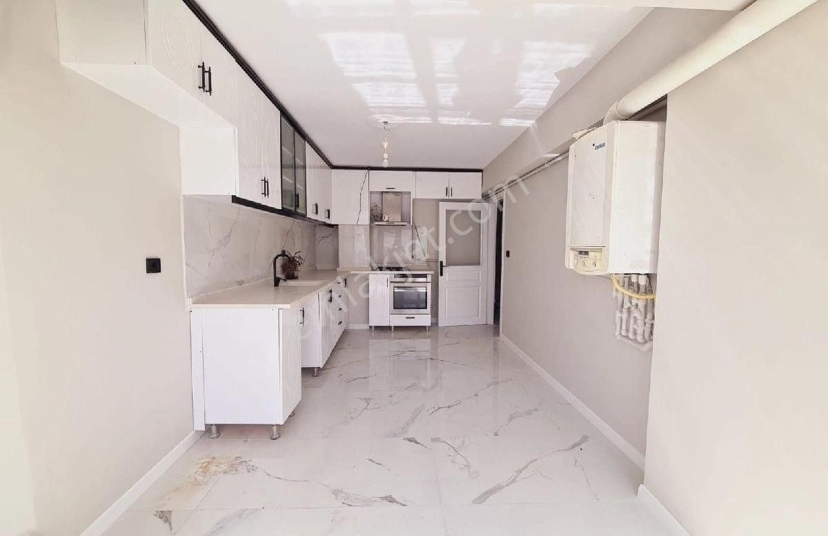 Melek Özen İ.ö.o Arkasında Full Yapılı Asamsörlü 6+1 - Görsel 2