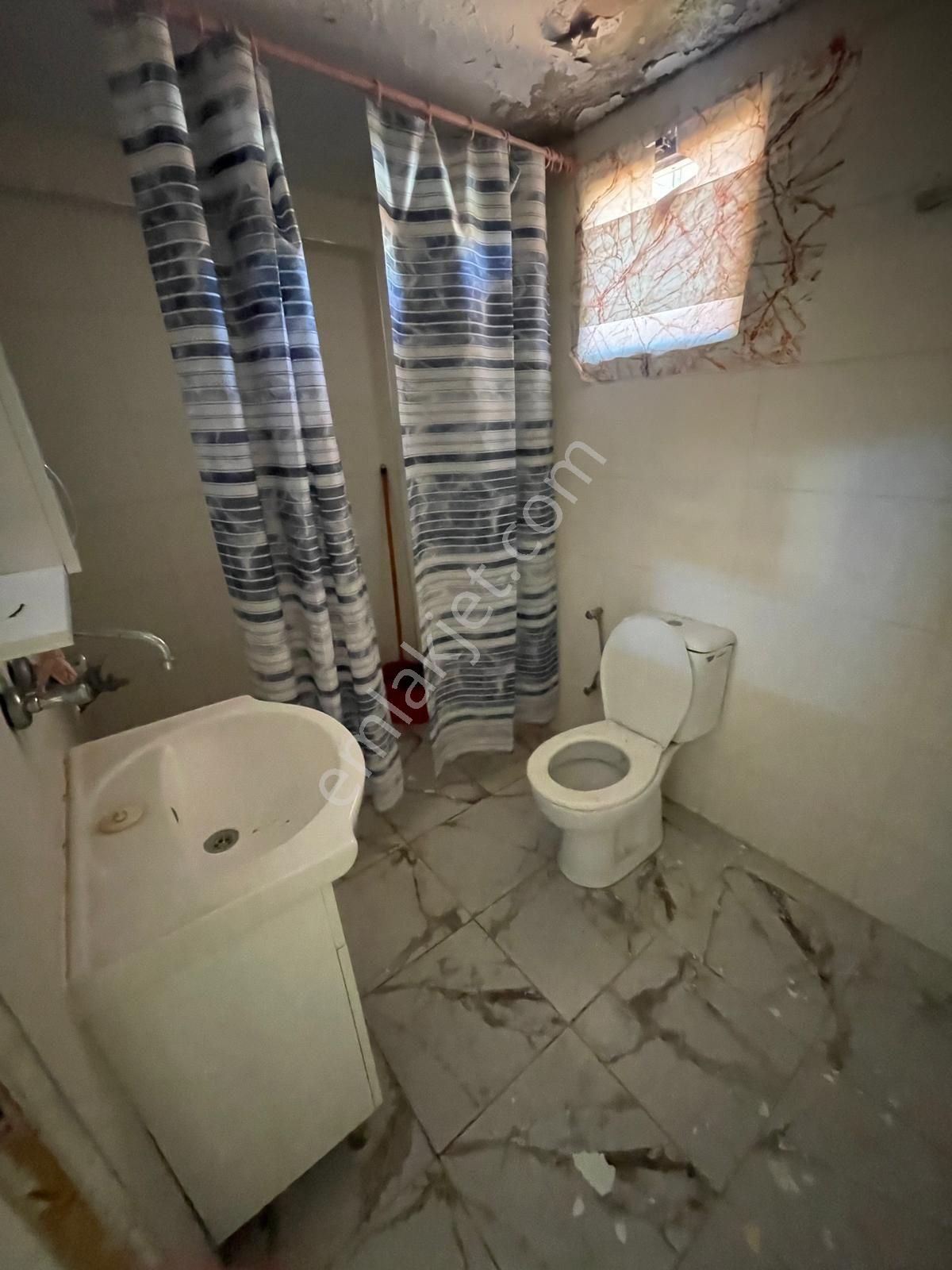 Söke Emlak Ofisisınden Cumhuriyet Mahallesınde Satılık Mustakıl Ev - Görsel 13