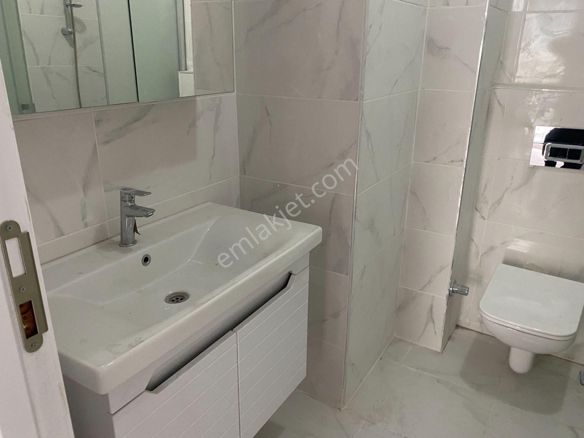 Destan-007 Kocamustafapaşa Silivrikapı Civarında Orta 2.katta 80m2 Sıfır Yeni Binadan Daire - Görsel 22