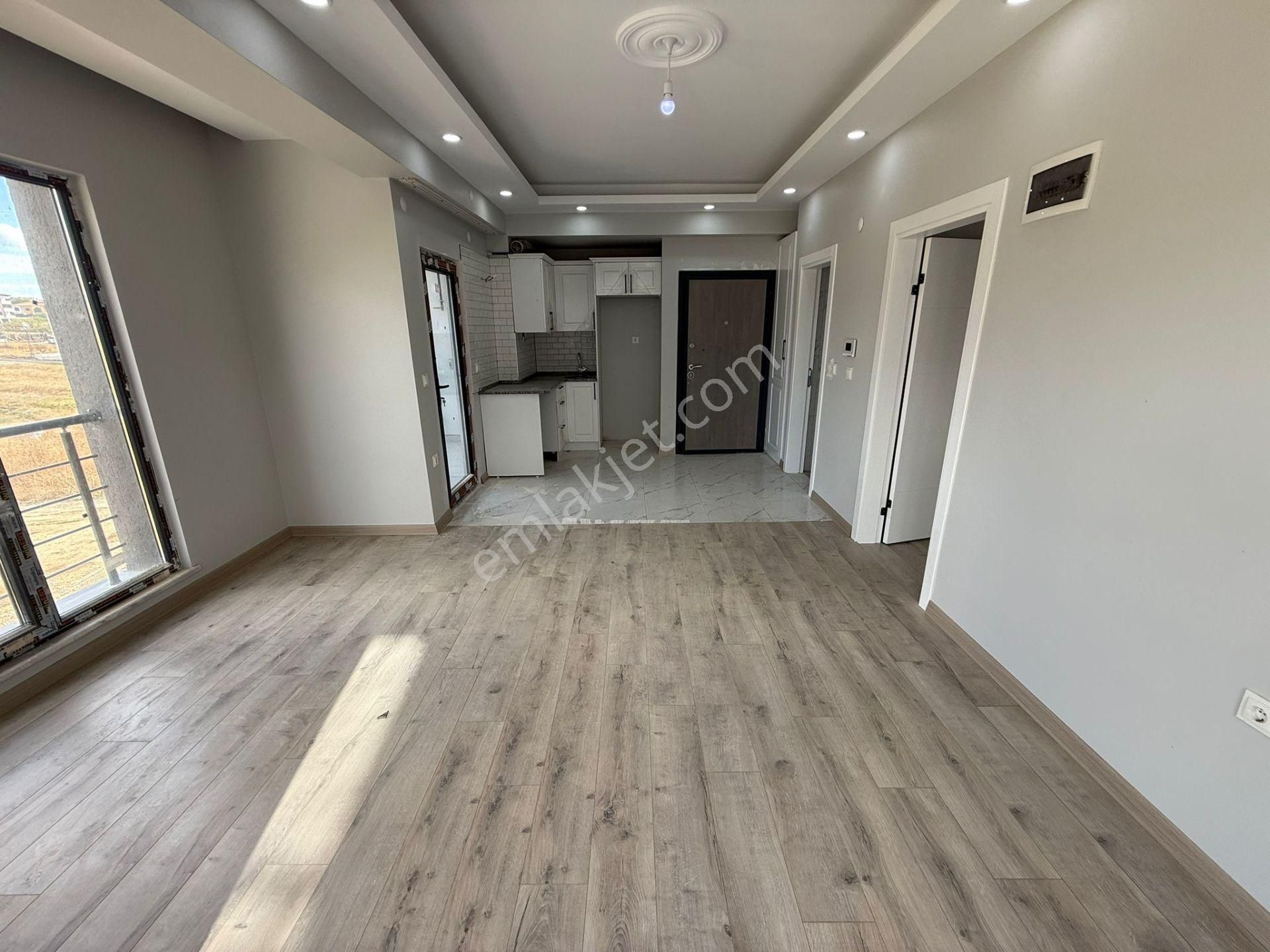 Delux'den Zafer Mh'de Site İçerisinde Geniş Satılık Lux 1+1 Daire - Görsel 4