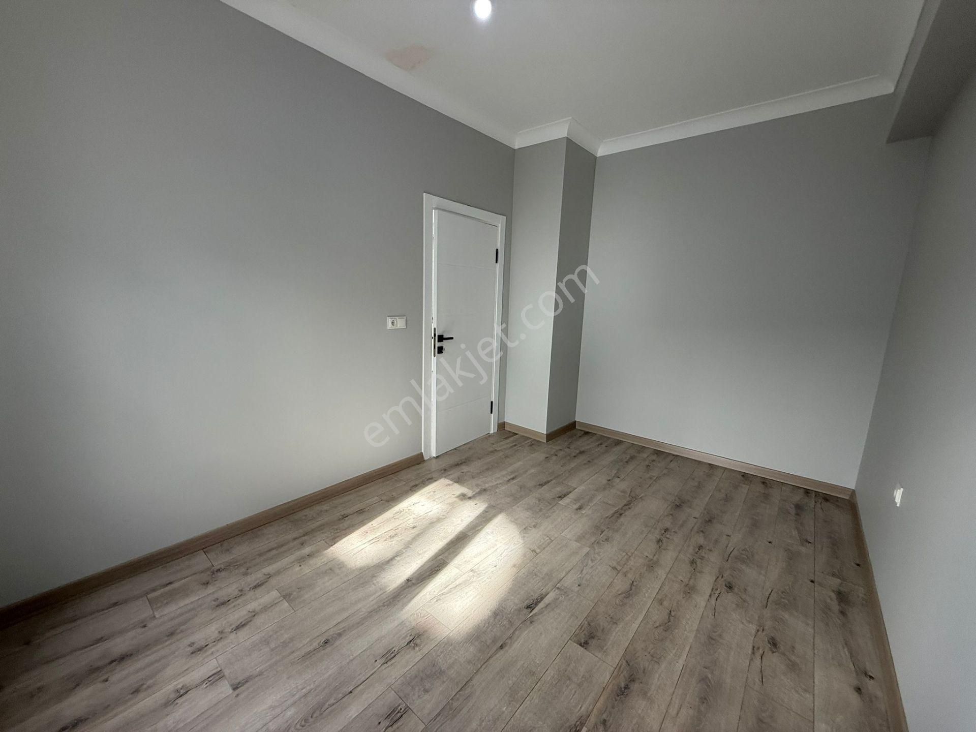 Delux'den Zafer Mh'de Site İçerisinde Geniş Satılık Lux 1+1 Daire - Görsel 11