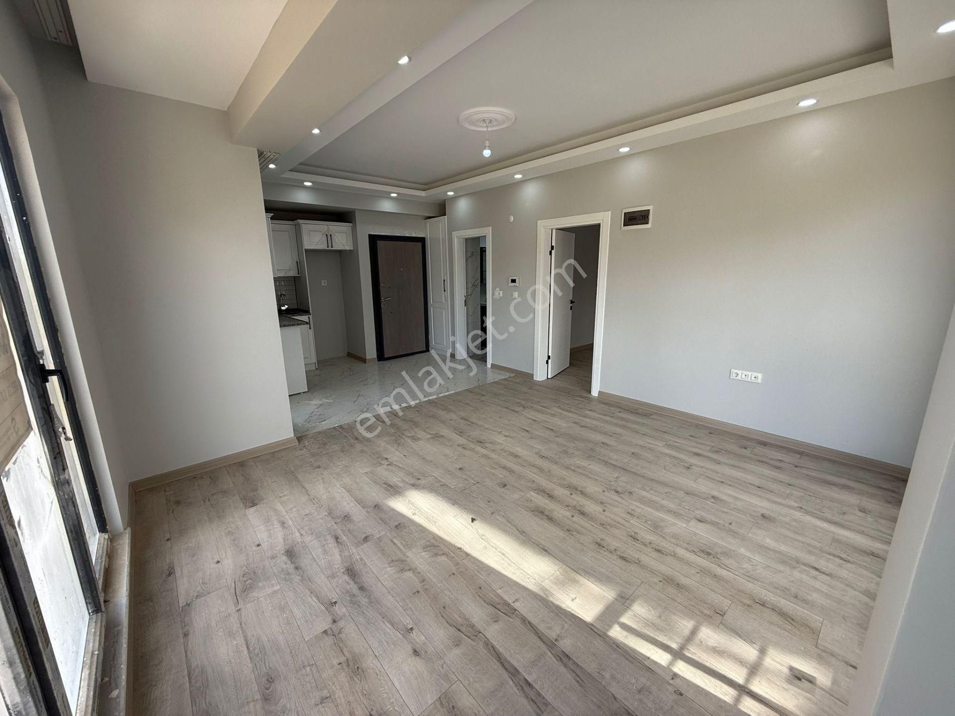 Delux'den Zafer Mh'de Site İçerisinde Geniş Satılık Lux 1+1 Daire - Görsel 8