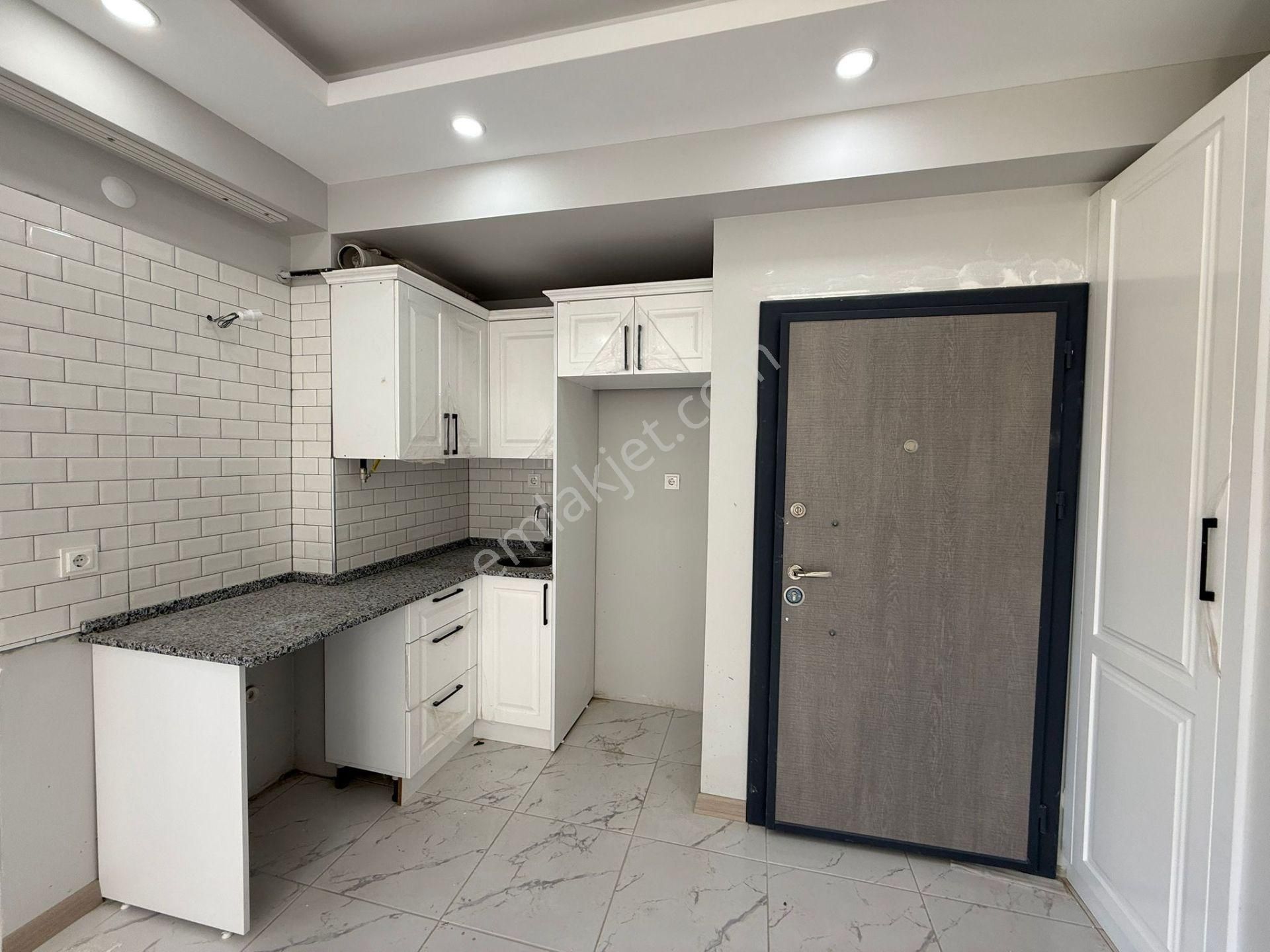 Delux'den Zafer Mh'de Site İçerisinde Geniş Satılık Lux 1+1 Daire - Görsel 7