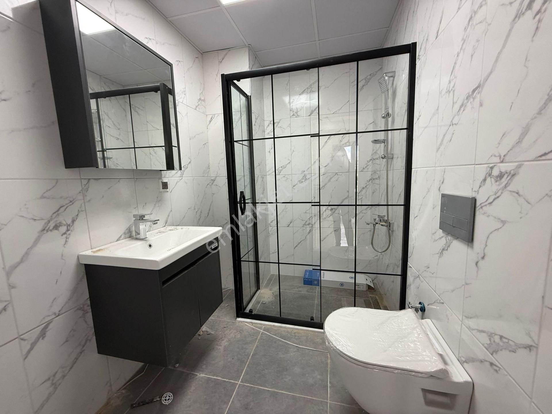 Delux'den Zafer Mh'de Site İçerisinde Geniş Satılık Lux 1+1 Daire - Görsel 16