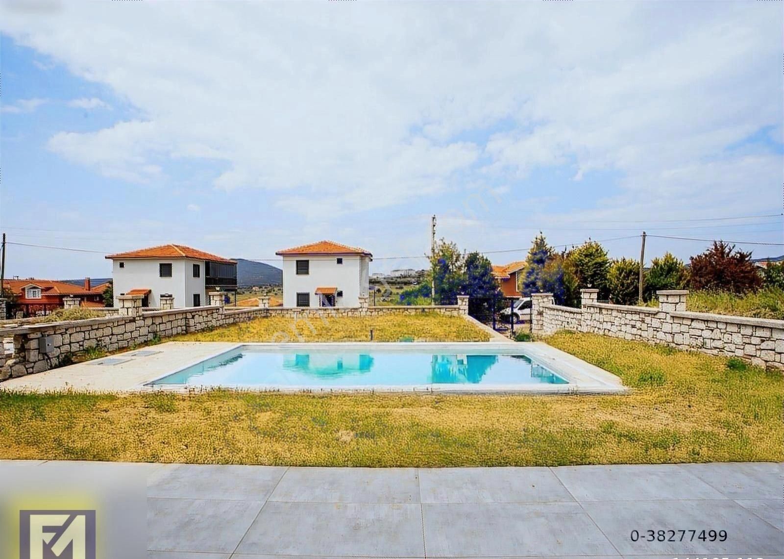 İzmir Foça Foçaköyde Satılık 6+1 Lüks Villa - Görsel 21