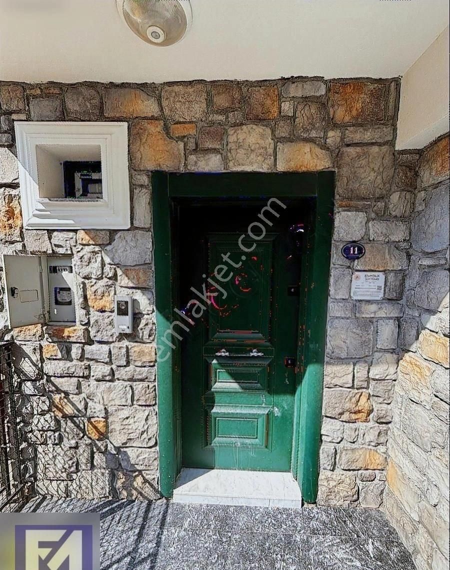 Yeni Foça Da Satılık Deniz Manzaralı Tripleks - Görsel 27