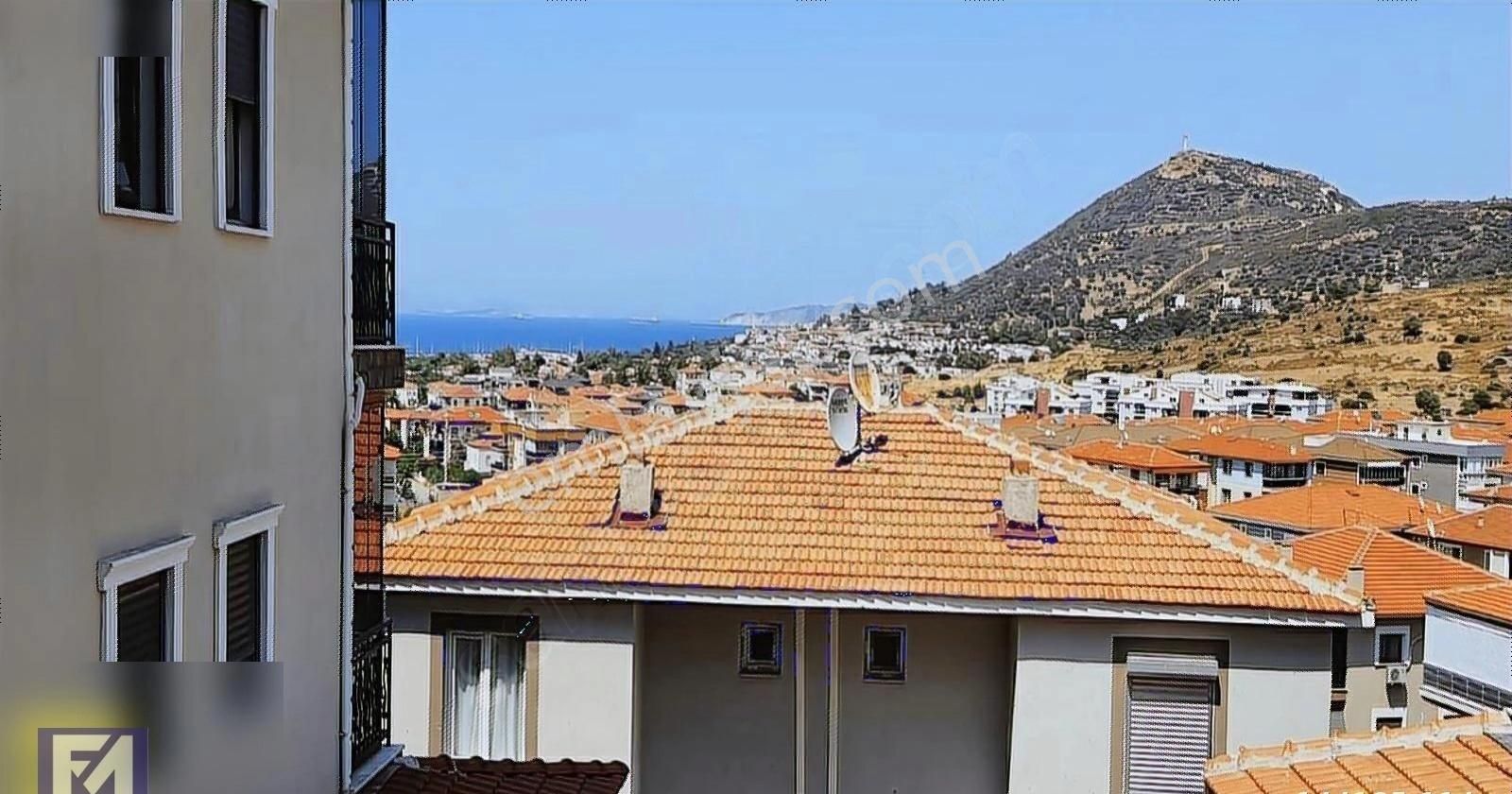 Yeni Foça Da Satılık Deniz Manzaralı Tripleks - Görsel 29