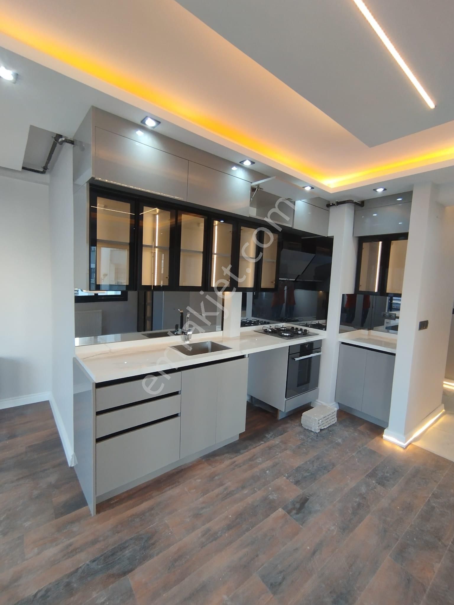 Kenan Evren Bulvarında 3+1 Açık Mutfaklı Sıfır Lüks Daire - Görsel 23