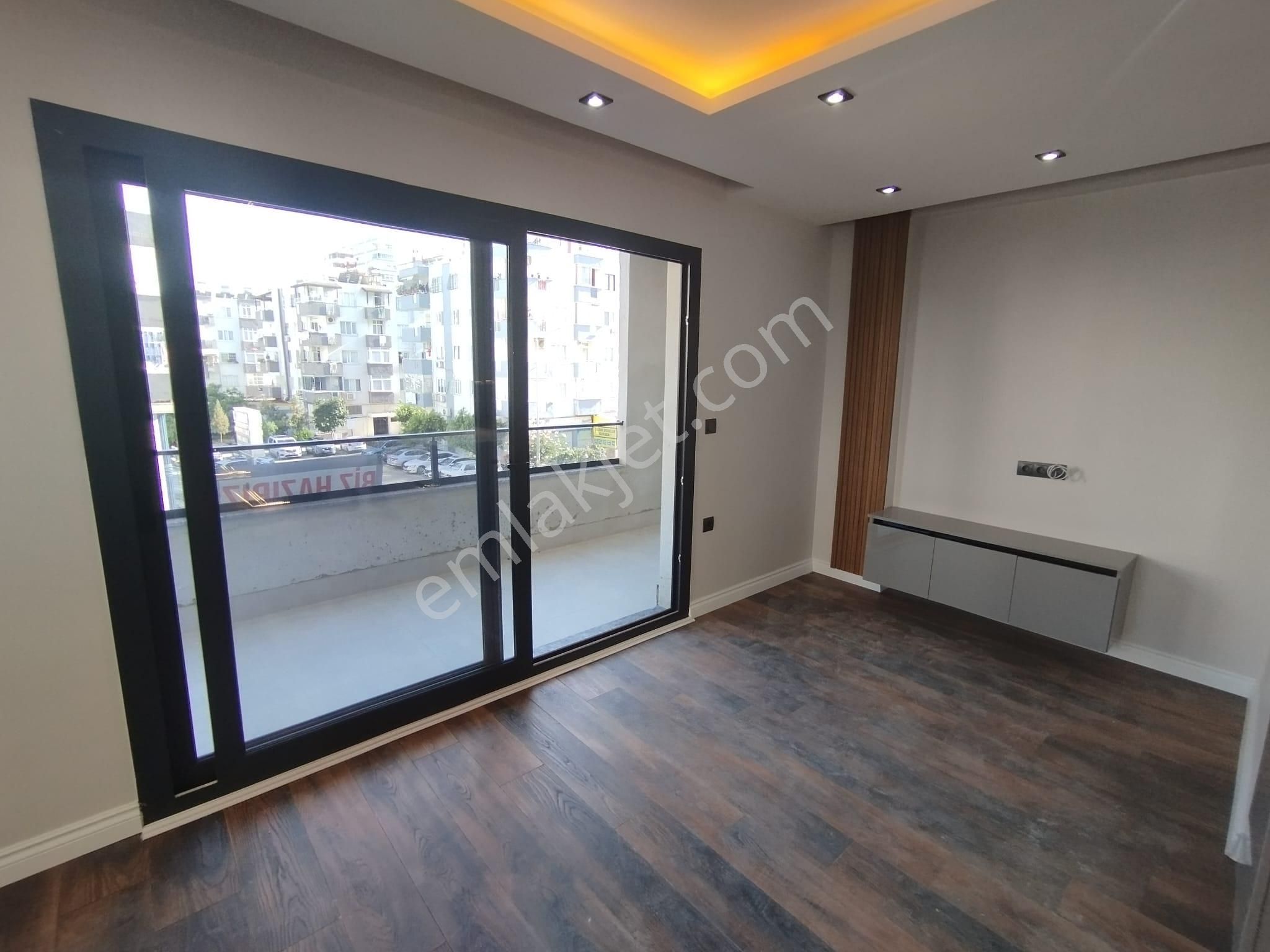 Kenan Evren Bulvarında 3+1 Açık Mutfaklı Sıfır Lüks Daire - Görsel 21