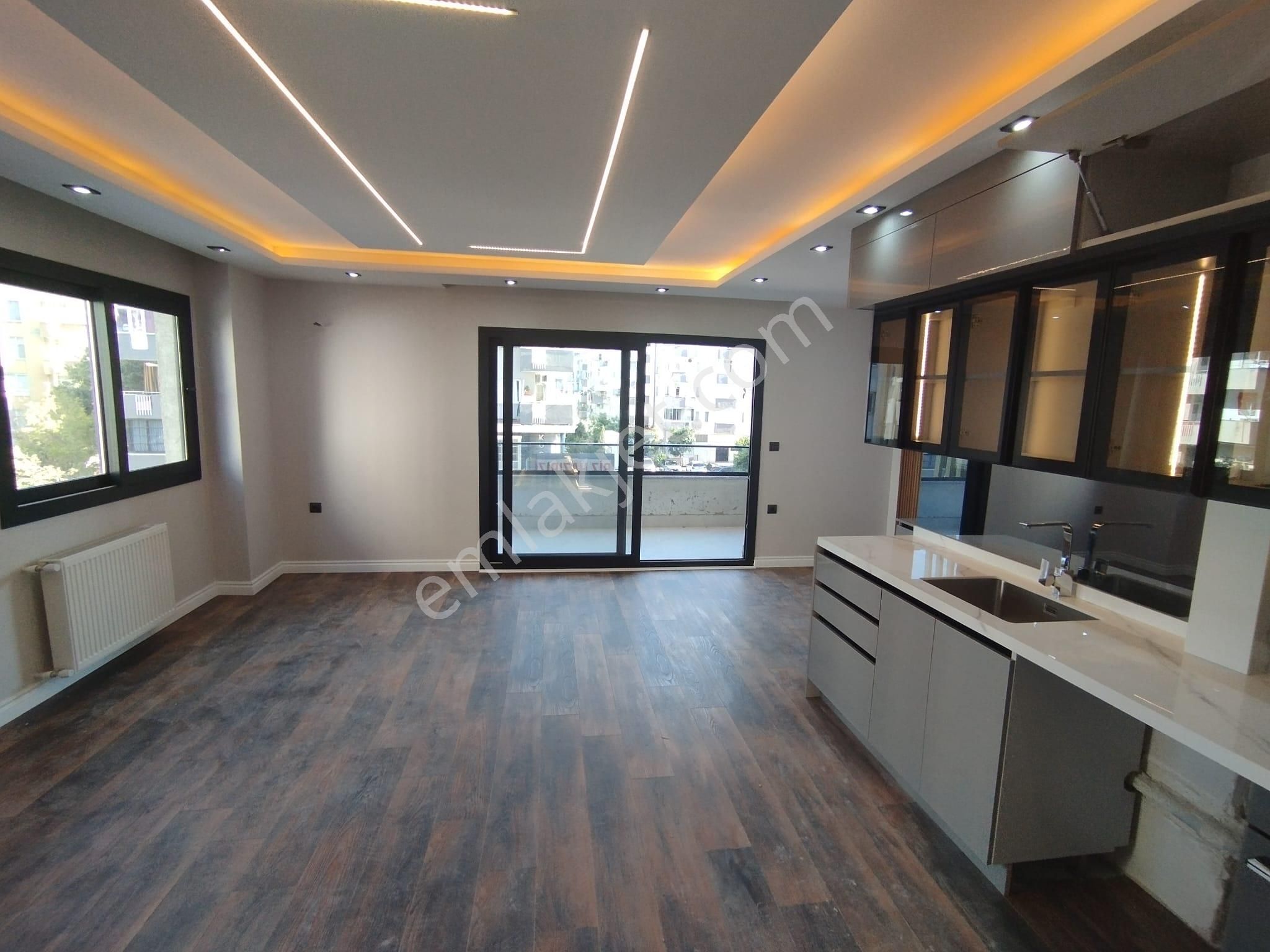 Kenan Evren Bulvarında 3+1 Açık Mutfaklı Sıfır Lüks Daire - Görsel 6