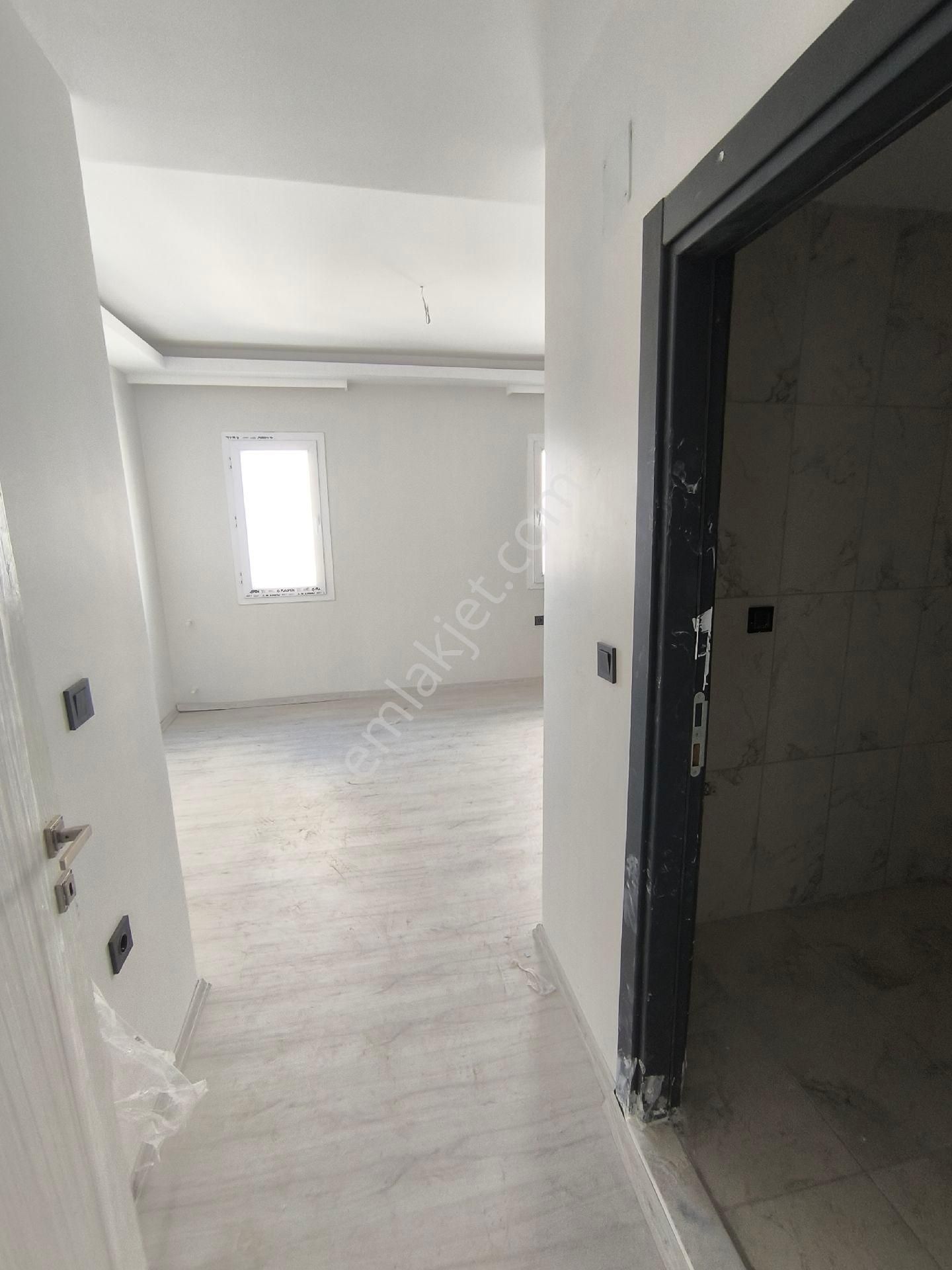 Demirhan Emlak'tan Mükemmel Konumda Satılık Daire - Görsel 16