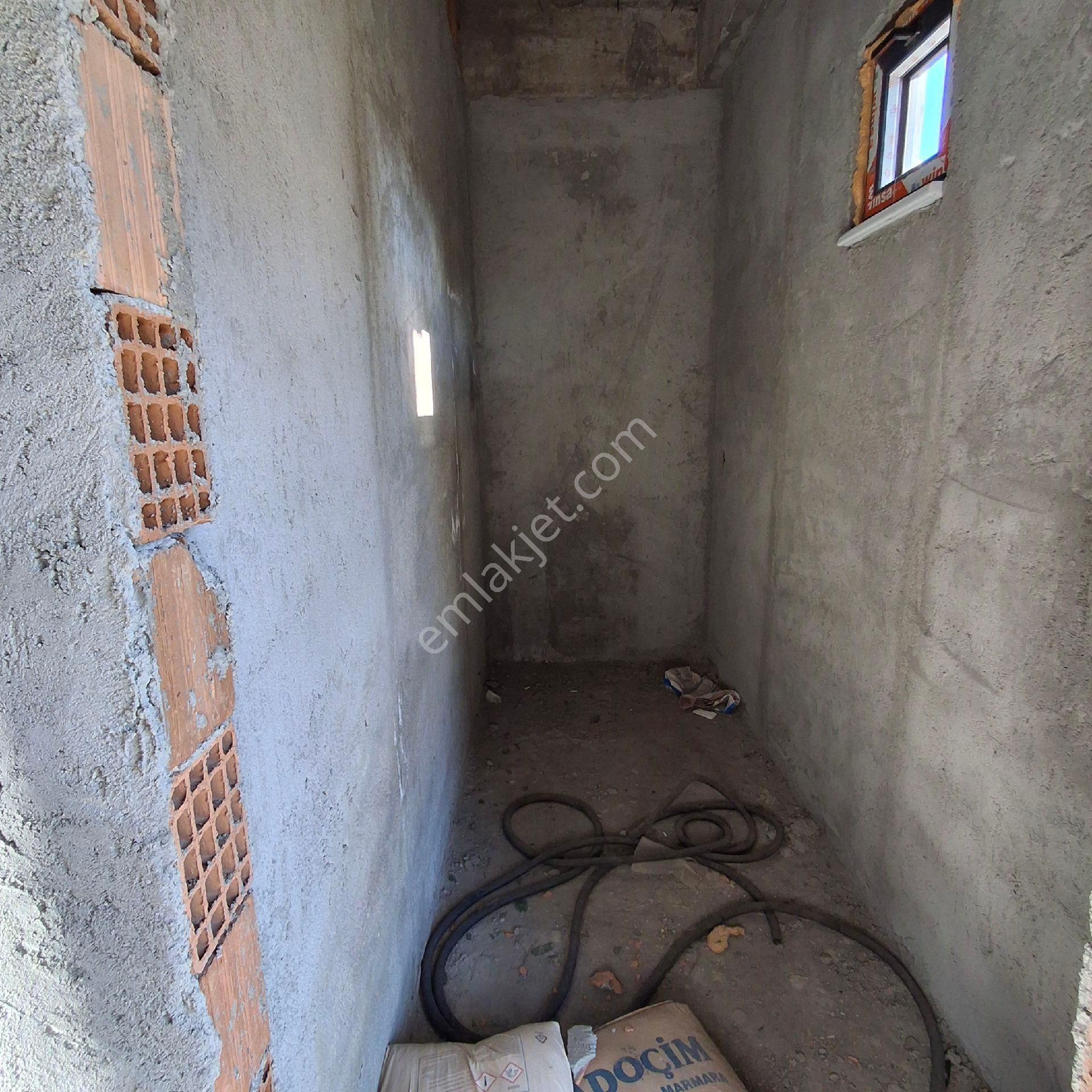 T.dağ.altıova Mah.sarmacı Sok. Arsa Alanı(682.88)m2 Olup(320)m2topl.alan Olan Tripleks Ev Satılıktır - Görsel 26