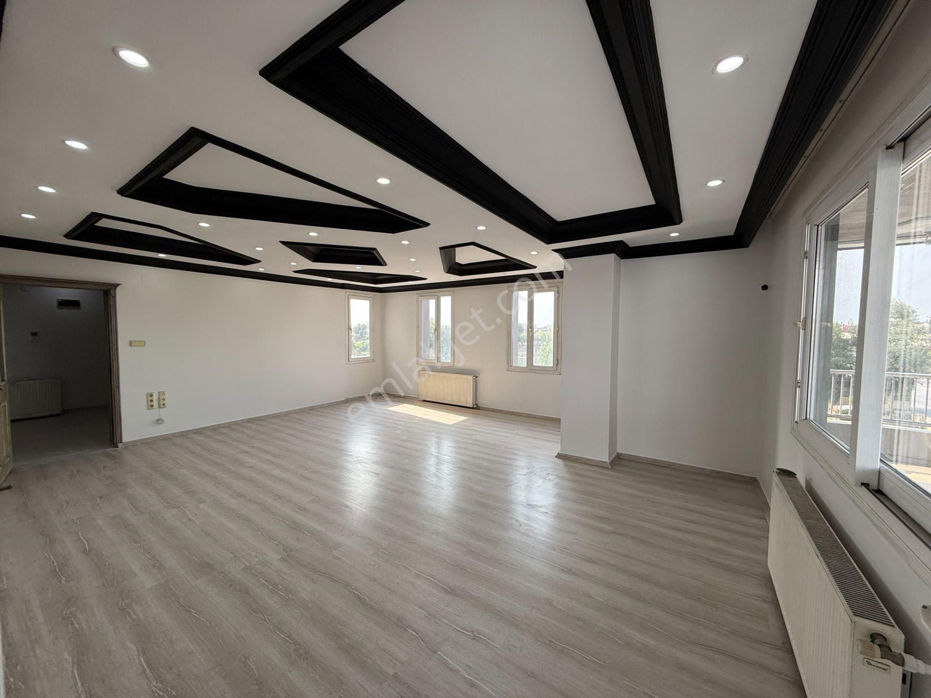 Seyhan Mah. 4+1 280 M2 Her Kat Tek - Geniş Teraslı Kiralık Daire - Görsel 3