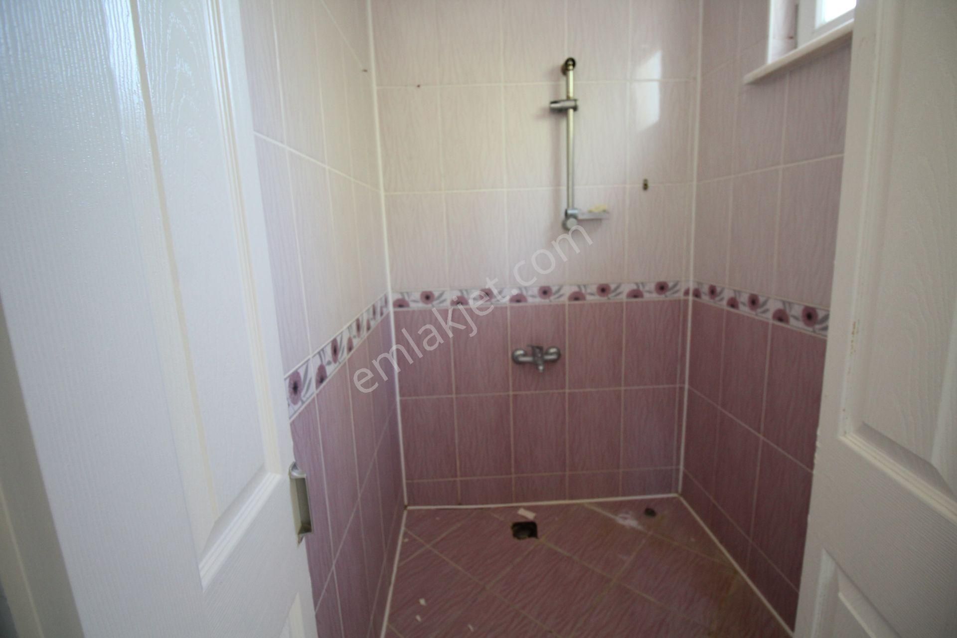 Aksaray Y. Emre Mahallesi Site İçinde Kiralık 3+1 Dubleks Villa - Görsel 33