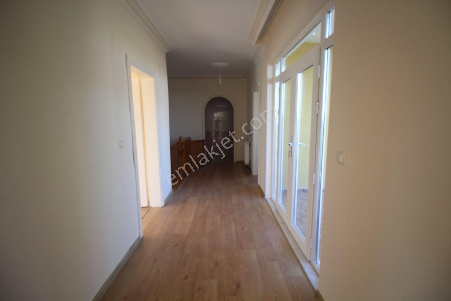 Aksaray Y. Emre Mahallesi Site İçinde Kiralık 3+1 Dubleks Villa - Görsel 24