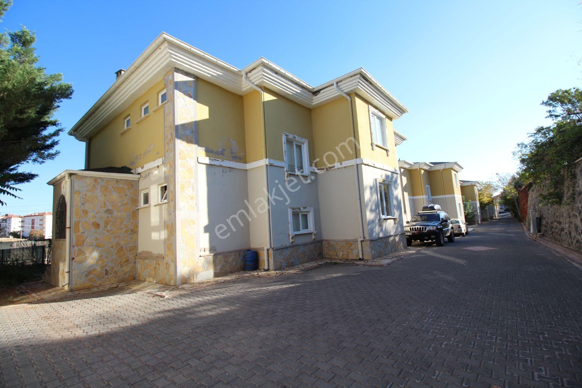 Aksaray Y. Emre Mahallesi Site İçinde Kiralık 3+1 Dubleks Villa - Görsel 3