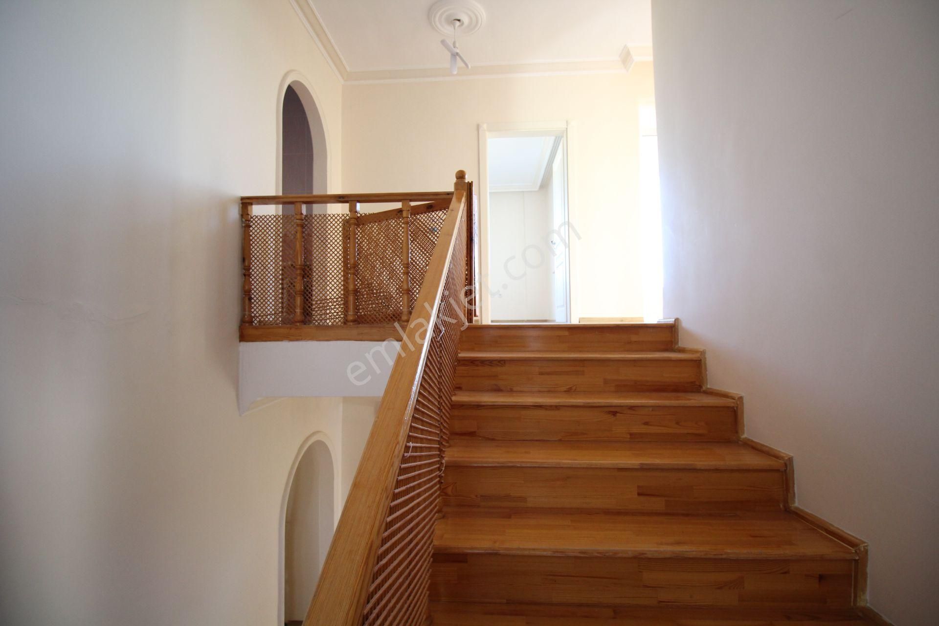 Aksaray Y. Emre Mahallesi Site İçinde Kiralık 3+1 Dubleks Villa - Görsel 21