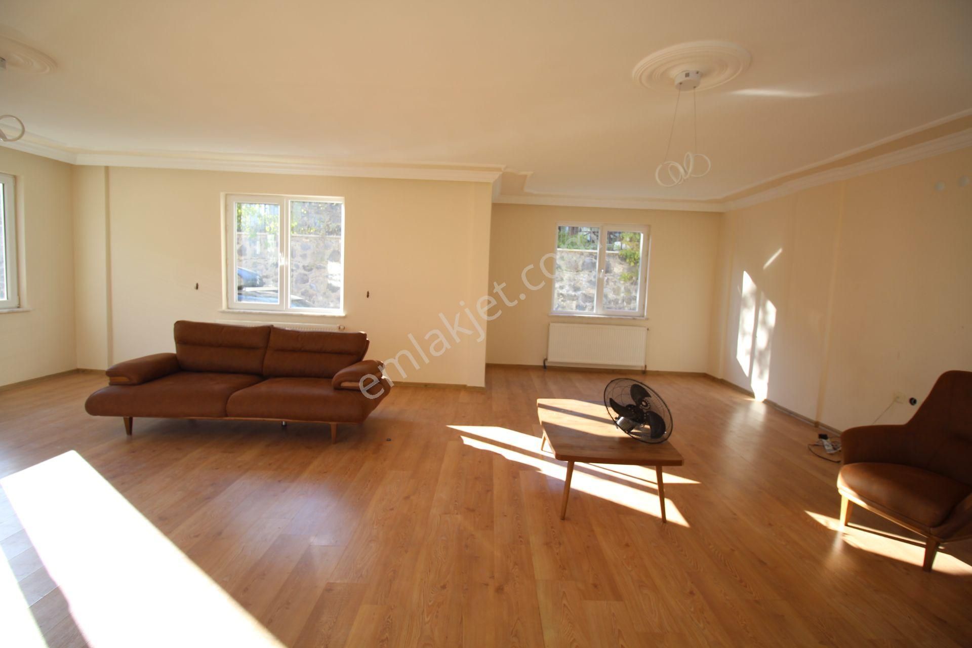 Aksaray Y. Emre Mahallesi Site İçinde Kiralık 3+1 Dubleks Villa - Görsel 10