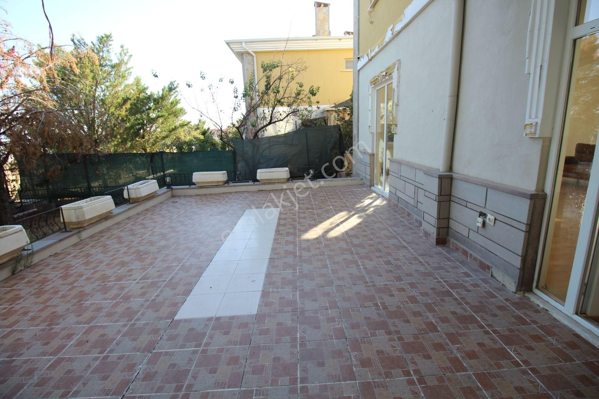 Aksaray Y. Emre Mahallesi Site İçinde Kiralık 3+1 Dubleks Villa - Görsel 12