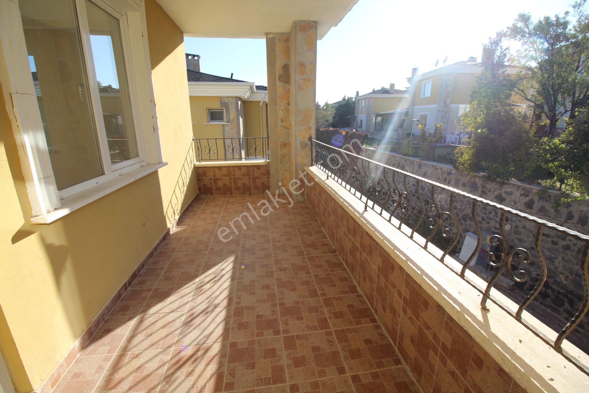 Aksaray Y. Emre Mahallesi Site İçinde Kiralık 3+1 Dubleks Villa - Görsel 27