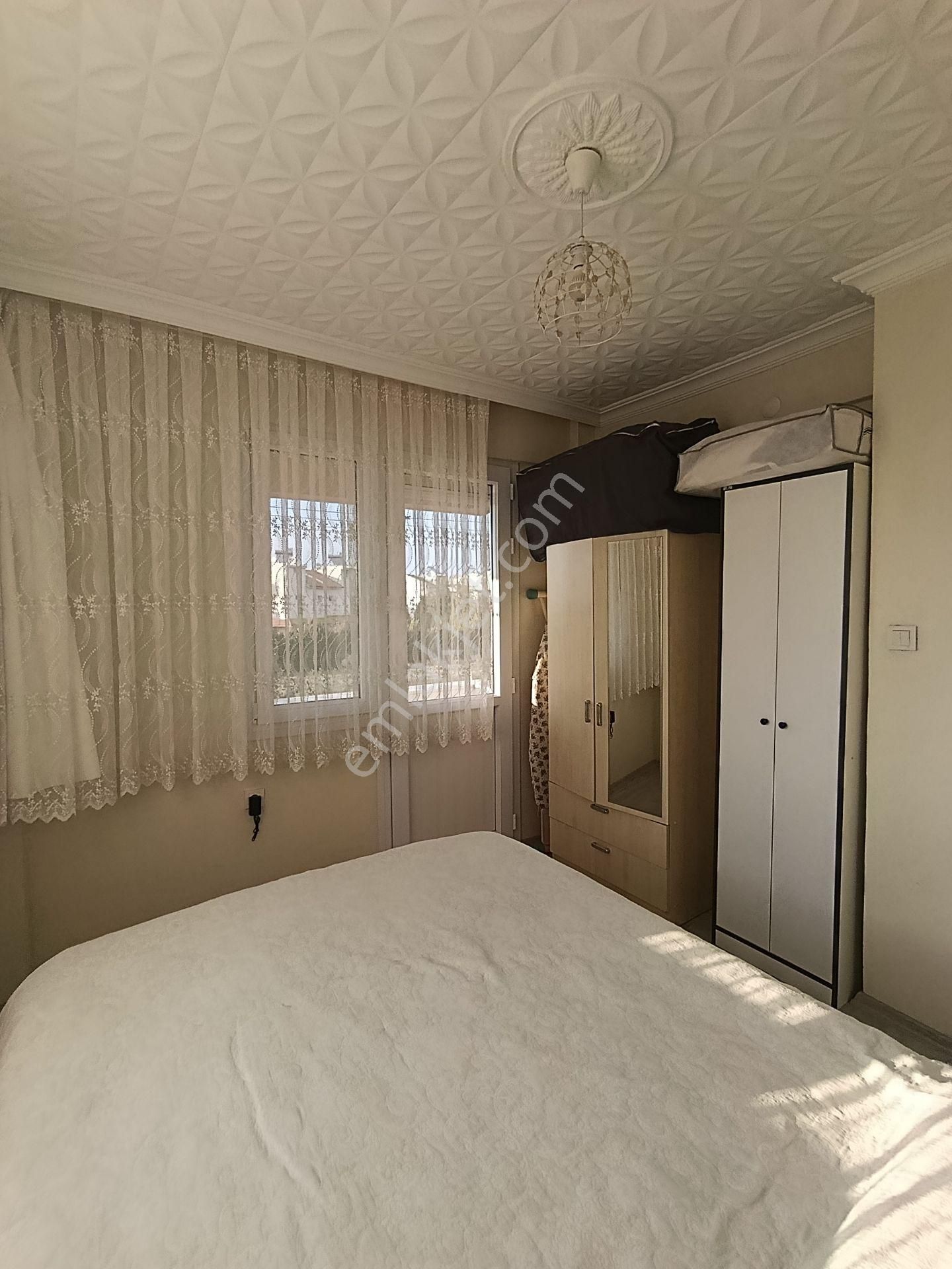 Dikili Salihleraltı'nda Deniz Manzaralı,hobi Başçeli Köşe Villa - Görsel 24