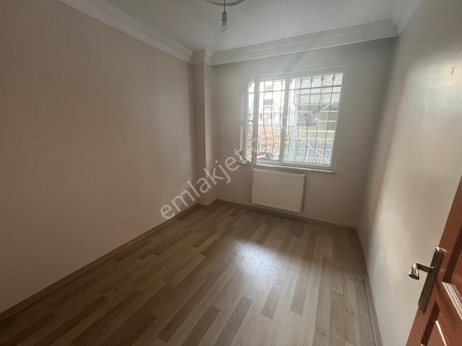 Serkan Gayrimenkulden 1+1 12 Yıllık Yüksek Giriş Daire Yatırımlık Kaçırılmayacak Daire - Görsel 12