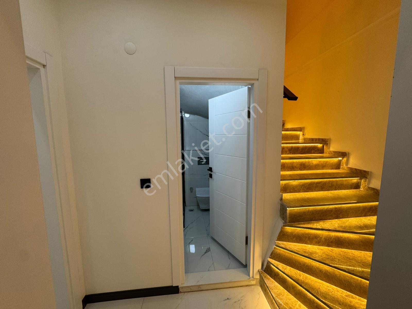 Didim Çamlık Mah.müstakil Havuzlu 3+1 Sıfır Villa - Görsel 14