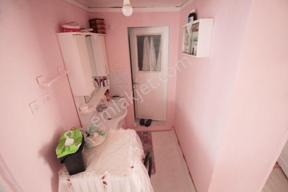 252 M² Arsa İçinde Komple Satılık 3 Katlı Bina Acil - Görsel 14