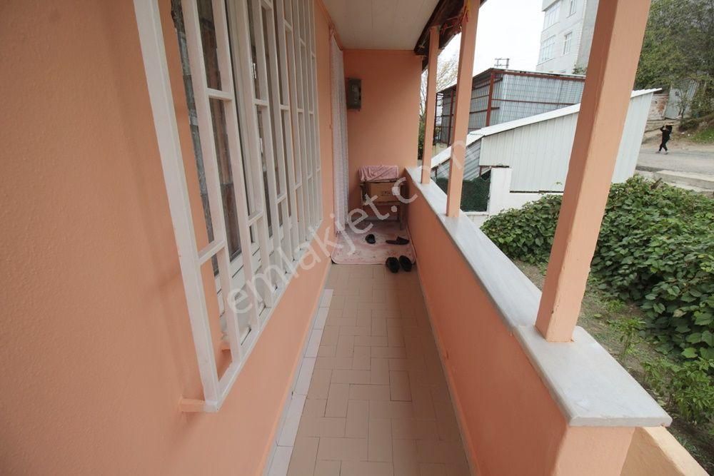 252 M² Arsa İçinde Komple Satılık 3 Katlı Bina Acil - Görsel 2